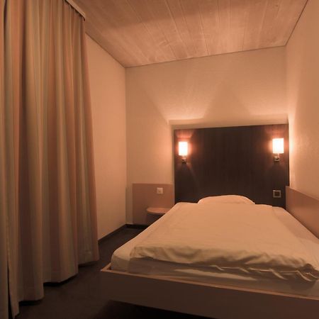 Hotel Zum Goldenen Kreuz Frauenfeld Cameră foto